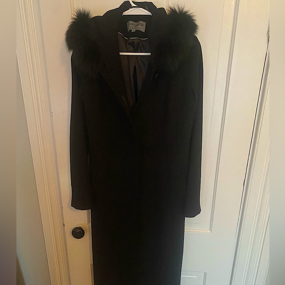 Amazing FORECASTER Vintage fur coat